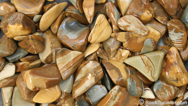 Polished picture jasper