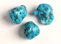 Dyed magnesite