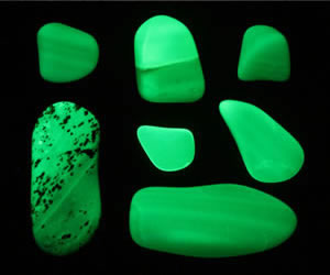 fluorescent opal