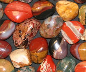 how to tell if a rock is an agate