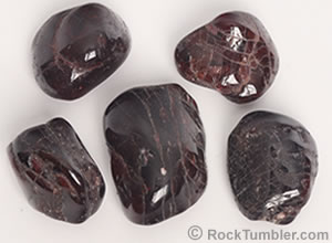 Polished garnets with fractures